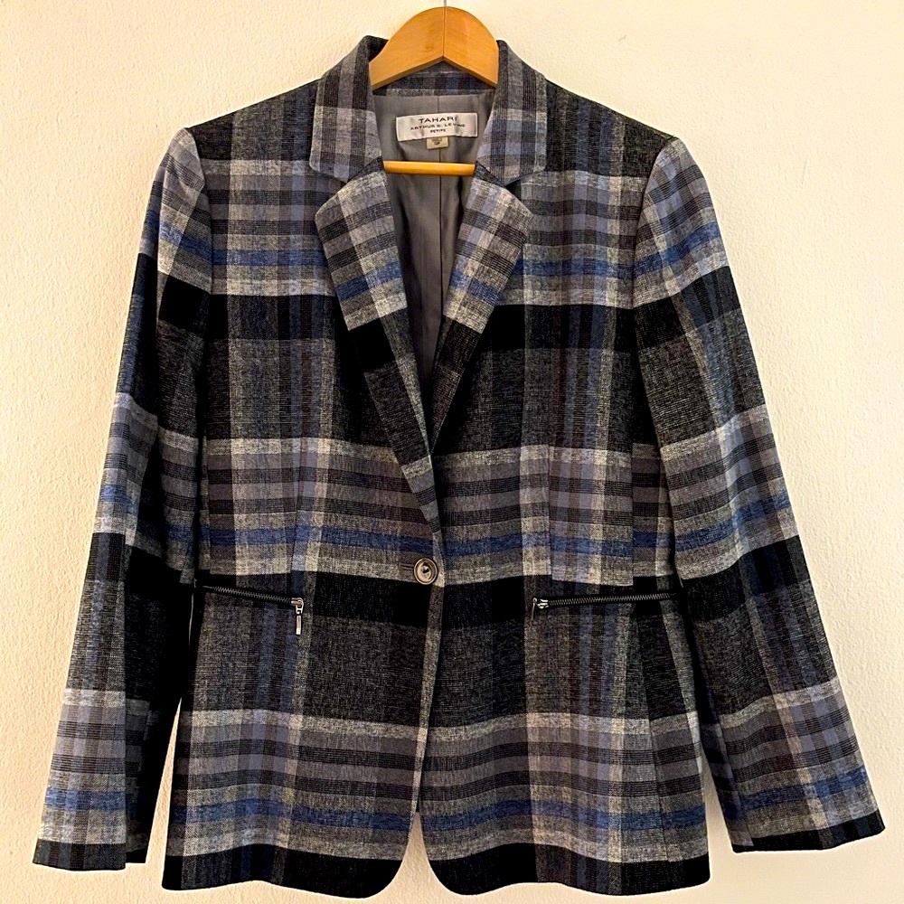 Plaid Blazer by Tahari with zip pockets, size 10P